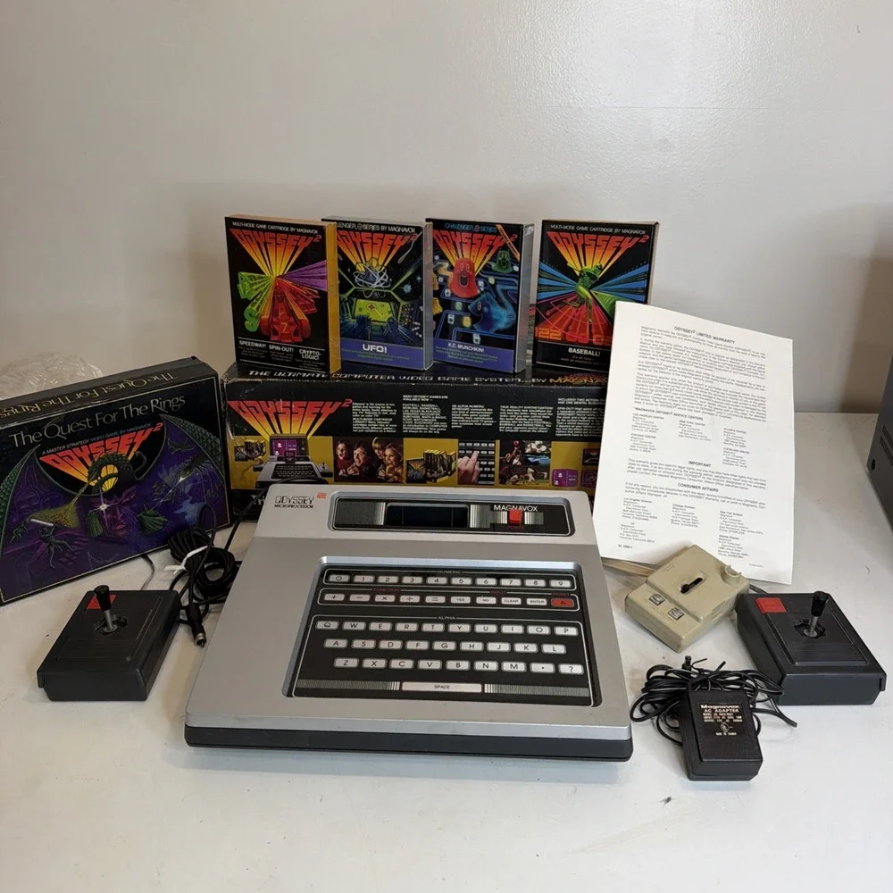 Magnavox Odyssey 2 Game Console - For Parts or Repair (read description)
